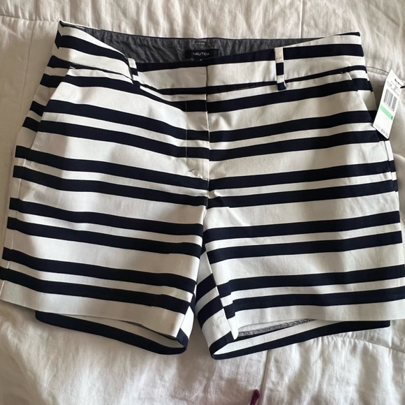 Nautica Sz 8 Striped Shorts NWT - Picture 1 of 3